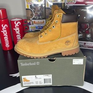 Timberland boots / wheat - size 6Y